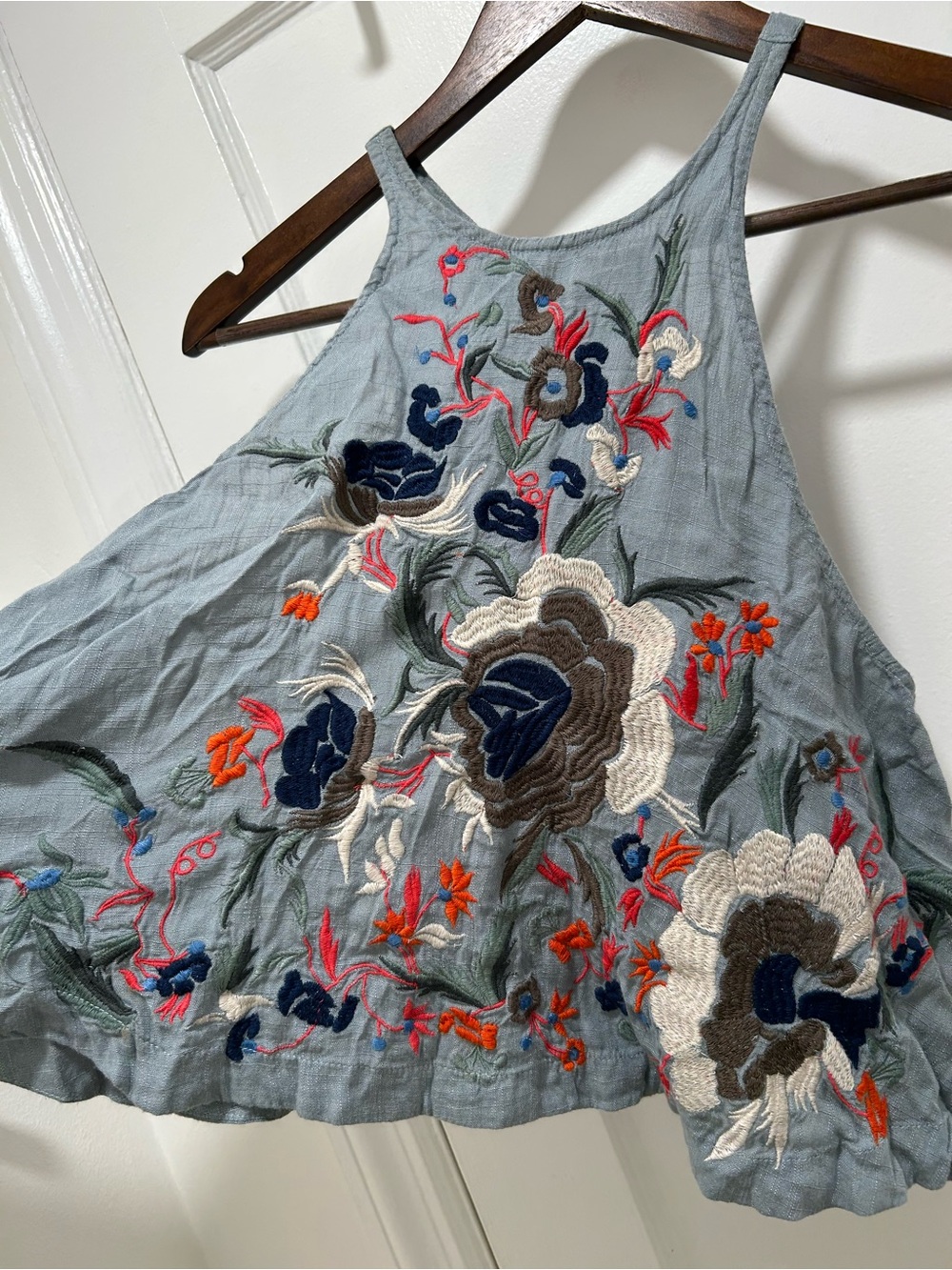 Kimchi Blue Embroidered Blue Halter Floral Tank Top US2